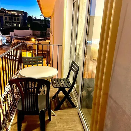 El Faro Apartamento *